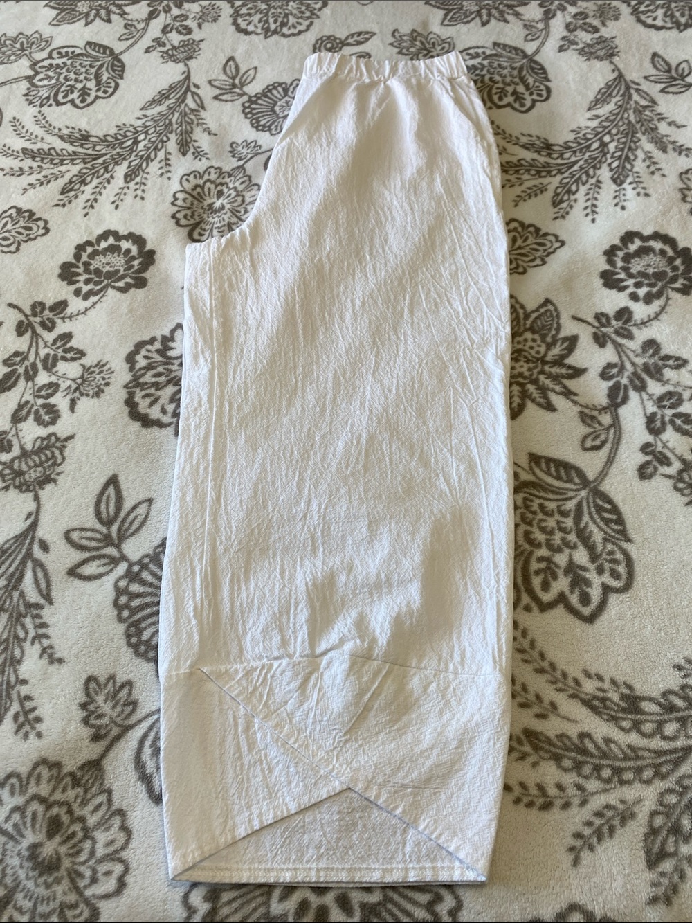White Textured Cropped Pants with Folded Hem Detail | Cotton Linen Blend
